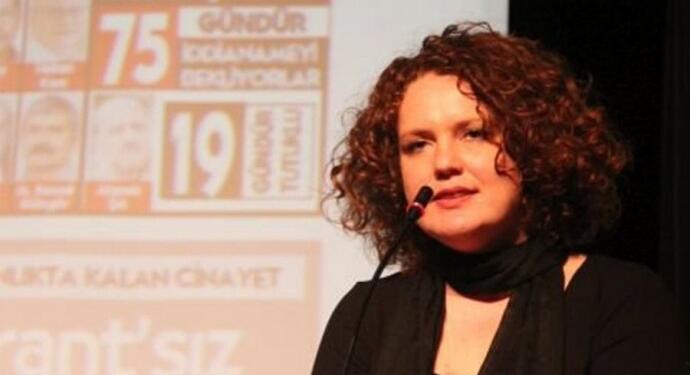 Gazeteci Elif Akgül tahliye edildi