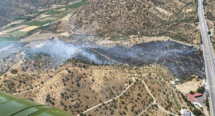 Ege’nin 3 kentinde yangın