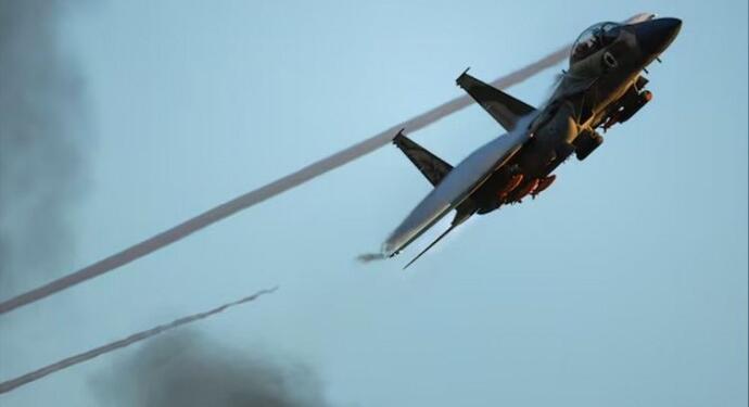 İran: Son saatlerde 10 İsrail savaş uçağı düşürdük