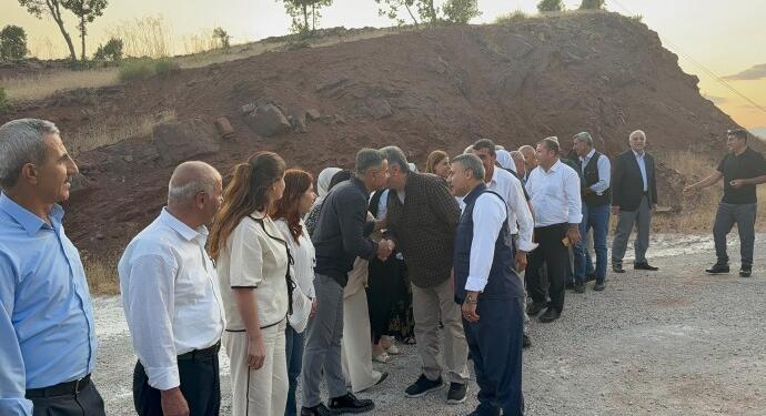 30 yılın ardından tahliye edilen Kar’a kitlesel karşılama