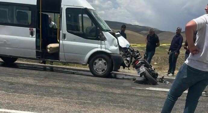 Wan’da kaza: 2 kişi yaşamını yitirdi