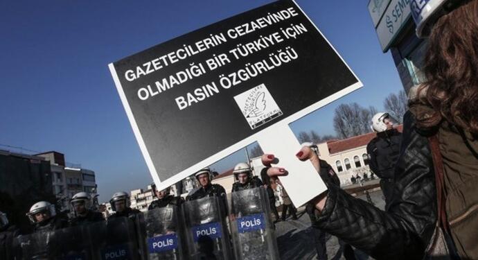 Gazeteci Uçar ve Aksu’nun duruşma tarihleri belli oldu