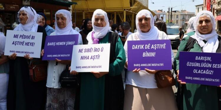 İstanbul Barış Anneleri: Barış bizim ellerimizde büyüyecek