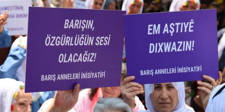 Kadınlar: Kalıcı barış için Öcalan özgür olmalı