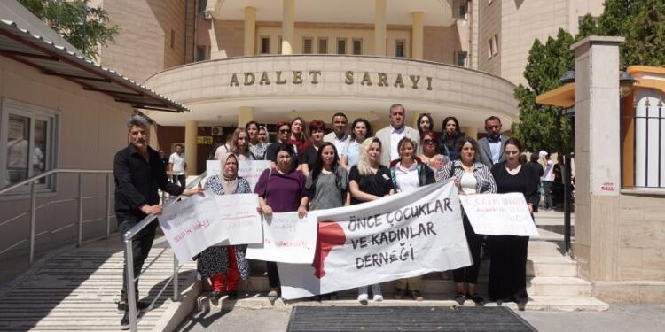 Tacizi ifşa eden kadına beraat