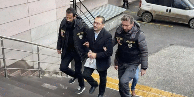 Cinsel istismardan yargılanan müftü göreve iade edildi