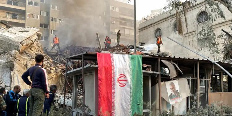 Rizgar Roşanî: Rejim çökmenin eşiğinde, Kürt güçleri sorumlu davranmalı