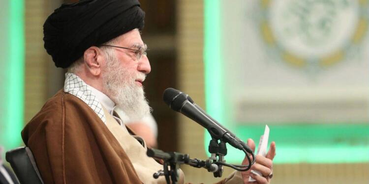 Hamaney: İsrail cezasını çekecek