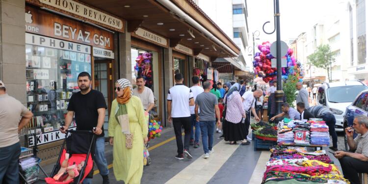 Amed’deki yurttaşlar: Meclis adım atmalı, Öcalan özgür olmalı
