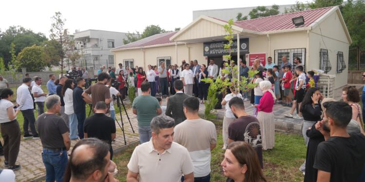 Rezan’da Sîma Semend ve Erebê Şemo kütüphaneleri açıldı