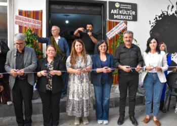 Rezan’da Arî Kültür Merkezi açıldı