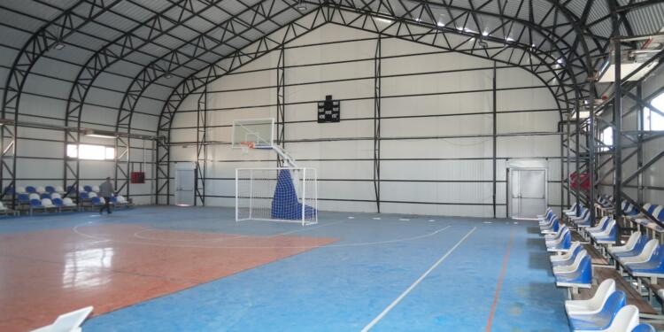 Kayyımın devrettiği 6 milyonluk spor tesisi kaderine terk edildi