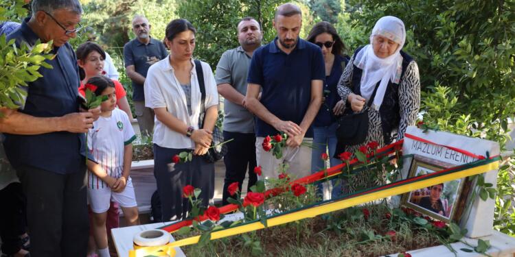 Gazeteci Mazlum Erenci mezarı başında anıldı
