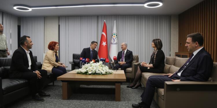 DEM Parti-MHP bayramlaşması: Çözüm yeri Meclis