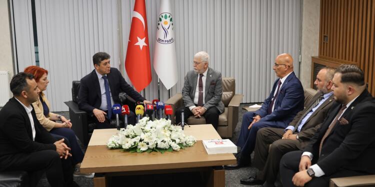 Siyasi partilerden bayramlaşma ziyaretleri