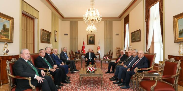 Numan Kurtulmuş, eski Meclis başkanlarıyla görüştü