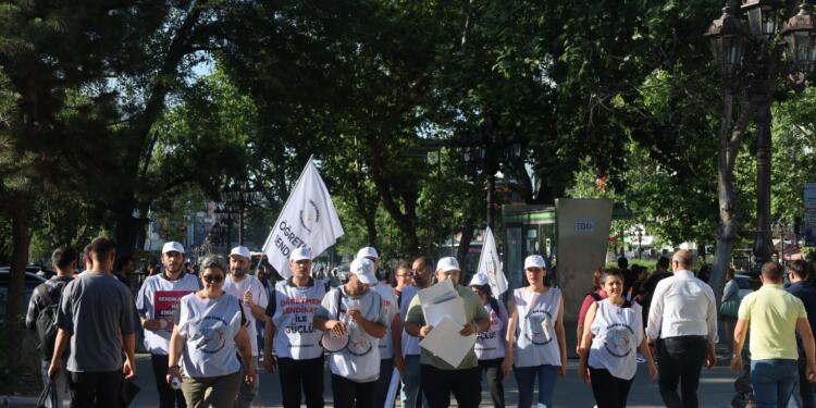 Büyük Öğretmen Yürüyüşü’ne dayanışma çağrısı