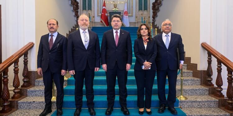 DEM Parti yarın Adalet Bakanı ile görüşecek