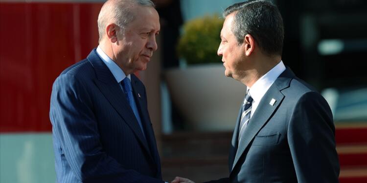 Erdoğan‘dan Özgür Özel’e geçmiş olsun telefonu