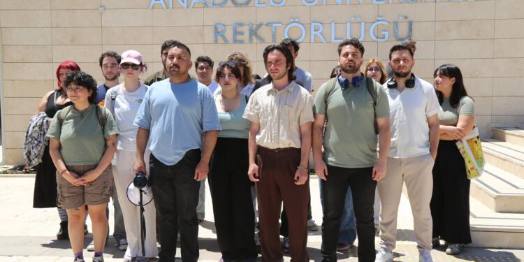 Öğrencilerden protesto: Soruşturmalar geri çekilsin