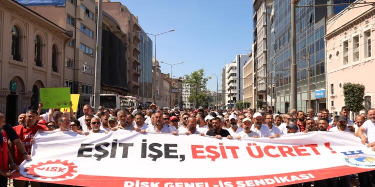 Belediye işçileri: Taleplerimiz kabul edilene kadar direneceğiz