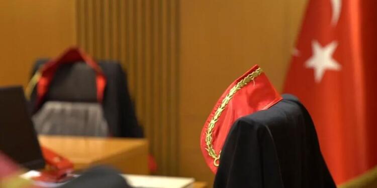 3 bin 698 hakim ve savcının görev yeri değişti