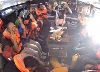 İsrail Madleen gemisine saldırdı: Aktivistler gözaltında