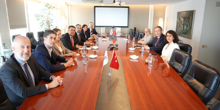 DEM Parti TÜSİAD’ı ziyaret etti