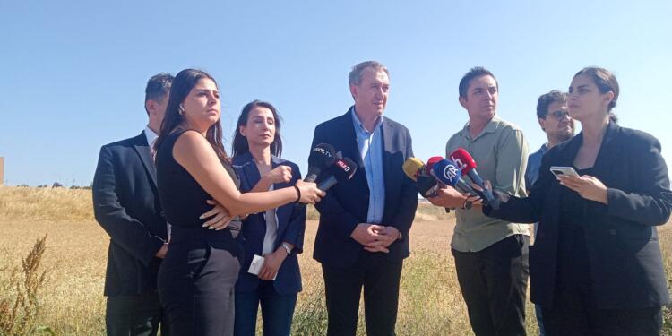 DEM Parti Silivri’de tutsakları ziyaret etti