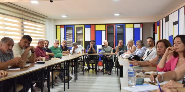 Akın Birdal: Saldırılar sürüyor, yol haritası çıkartılmalı