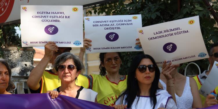 KESK’li kadınlar MEB’i protesto etti