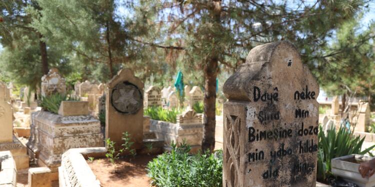 Mezarlığa ırkçı saldırı: Failleri ortaya çıkarılsın