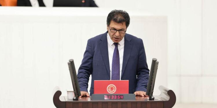 DEM Parti Wan Milletvekili Mahmut Dindar trafik kazası geçirdi