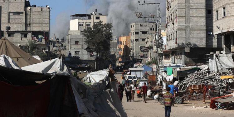 Gazze’de 81 kişi hayatını kaybetti