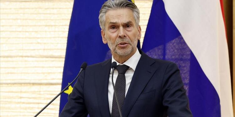 Hollanda’da hükümet düştü, Başbakan istifa etti