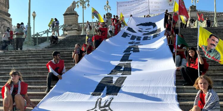 Marsilya’da ‘Öcalan’a özgürlük’ eylemi