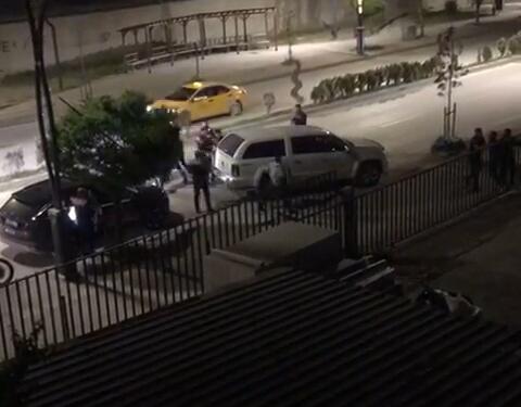 Wan’da polis iki genci darp etti