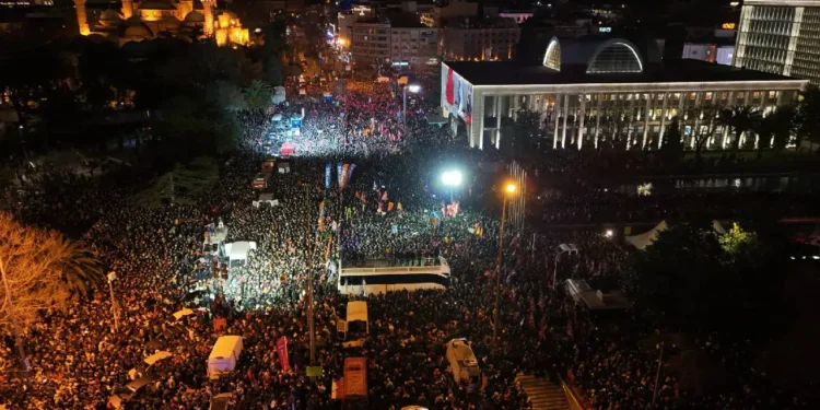Ekrem İmamoğlu’ndan Saraçhane’ye mesaj: Kendimi esaret altında kabul etmiyorum