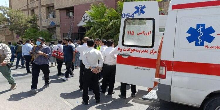 İran’da adliye binasına silahlı saldırı