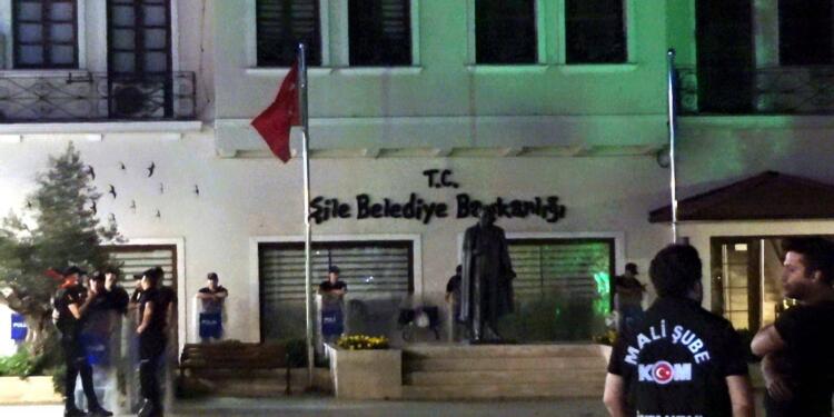 CHP’li Şile Belediyesi’ne operasyon: Başkan gözaltına alındı