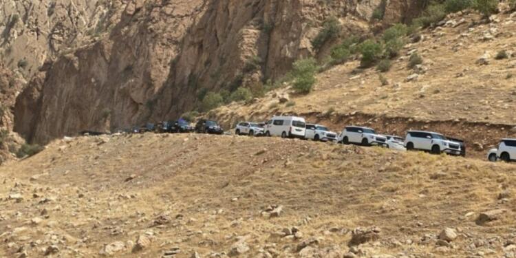 Tarihi töreni izleyen heyet alandan çıkış yaptı