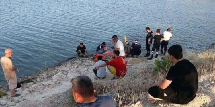 Serinlemek için girdiği Fırat Nehri’nde boğuldu