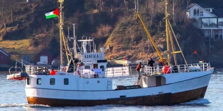 Hanzala gemisi dronlar tarafından taciz ediliyor