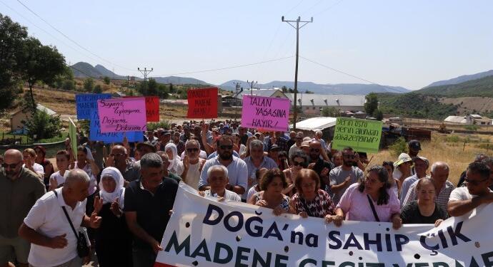 Munzur Festivali’nde madene karşı yürüyüş