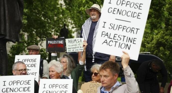 YPJ’li Campbell’ın babası: Palestine Action’a karşı haksız bir yasa çıkarıldı