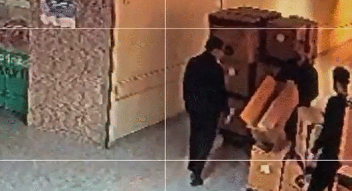 Cizre Devlet Hastanesi’nden malzemelerin çalınma görüntüleri ortaya çıktı