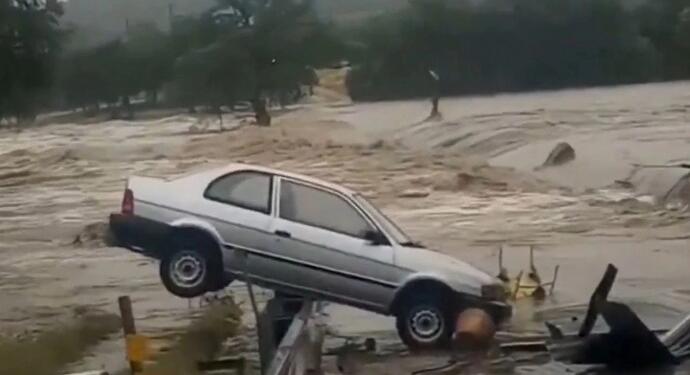 Teksas eyaletindeki selde ölü sayısı 82’ye çıktı