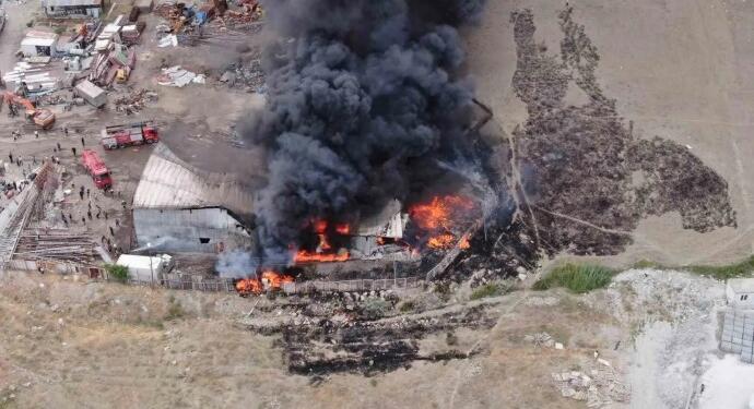 Tûşba Hurdacılar Sitesi’nde yangın