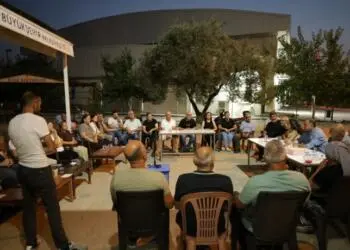 Halk buluşmaları: AKP, MHP ve CHP de tabanına anlatmalı