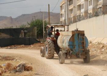 Mêrdîn’de 50 derece sıcakta halk susuz bırakıldı